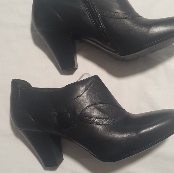 Clark's Booties - Picture 8 of 11